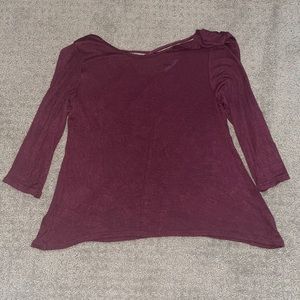 Tilly’s quarter length sleeved shirt//XL